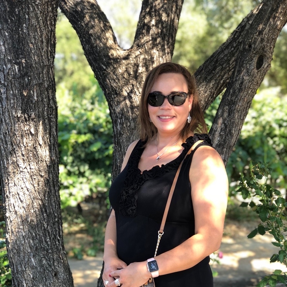 Meet your Posher, Sharee